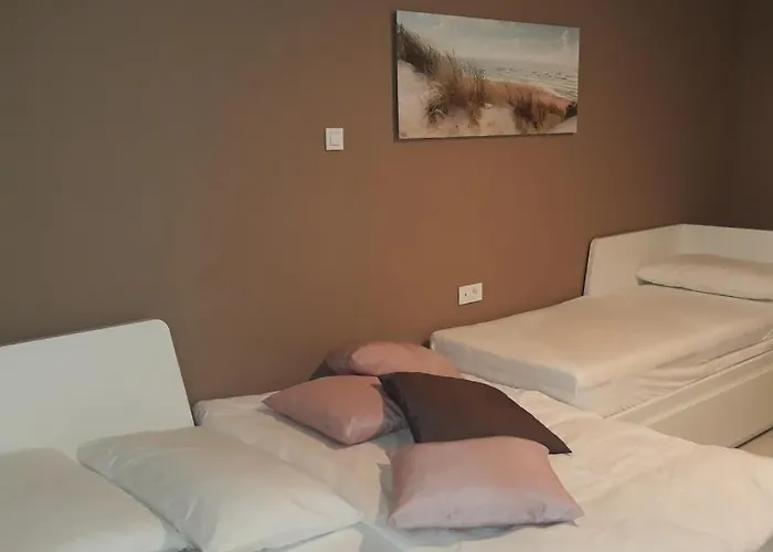 App Nina アパート