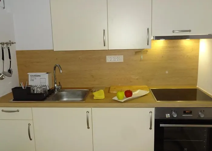 App Nina アパート