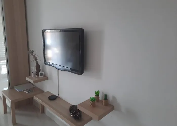 App Nina アパート